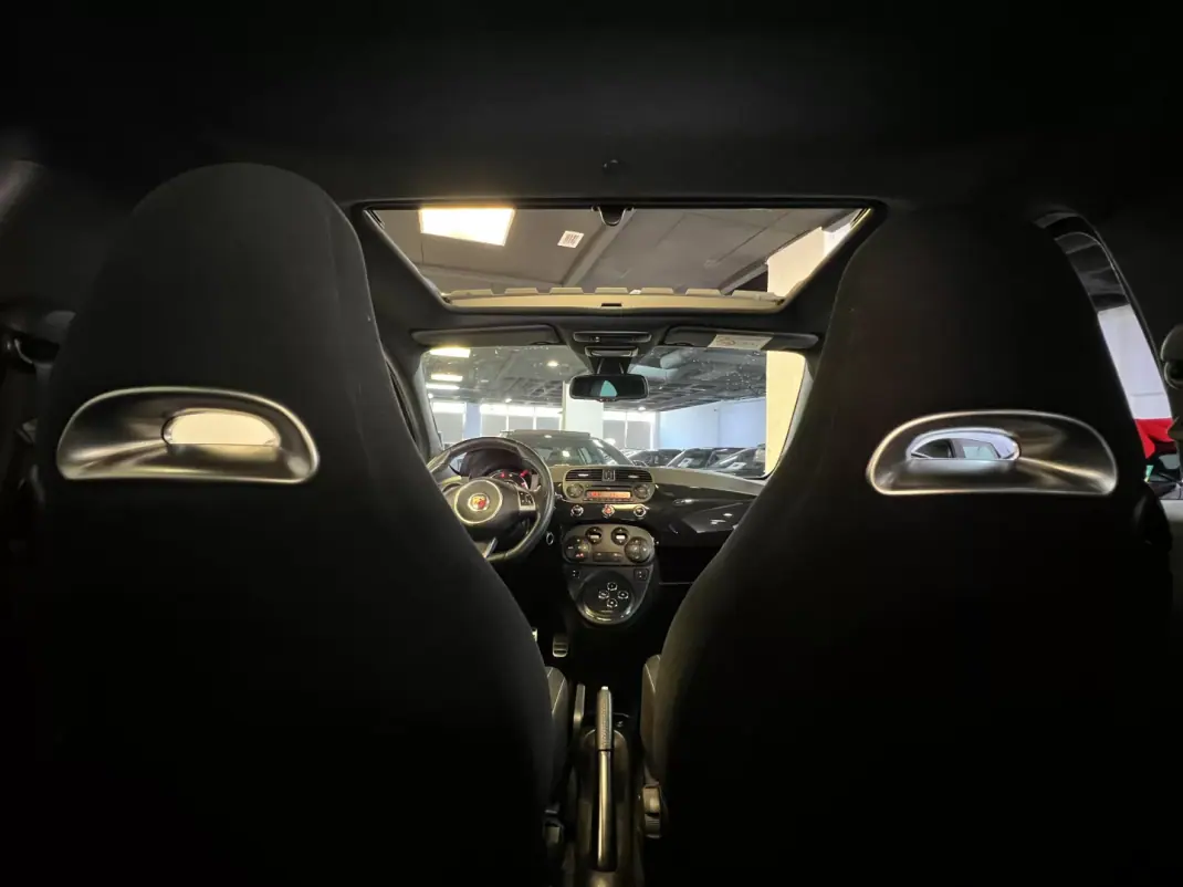 Abarth 500 2016 - 15990 EUR, 90000 km - 90000km - foto 42 de 48
