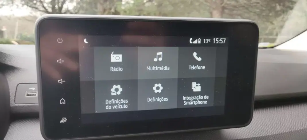 Dacia Sandero 2025 - 16990 EUR, 2000 km - AUTO.MOTO.pt - 2000km - foto 33 de 39