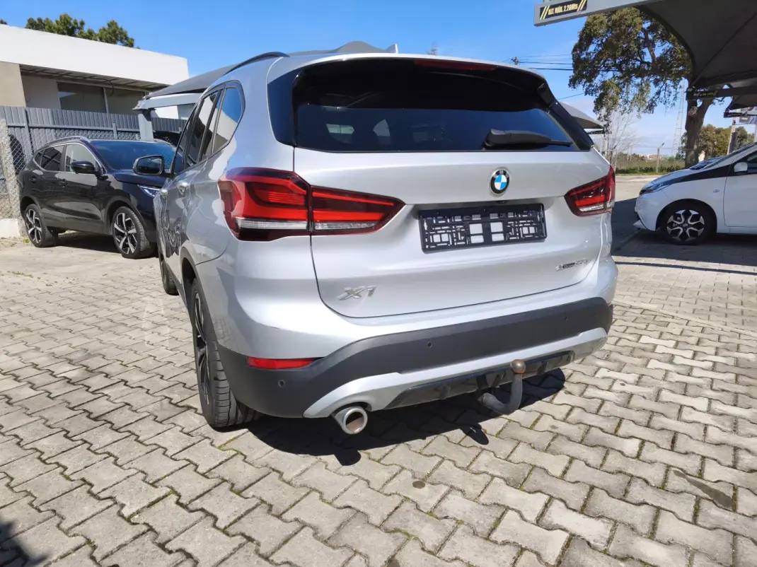 BMW X1 2020 - 27900 EUR, 94000 km - AUTO.MOTO.pt - 94000km - foto 7 de 21