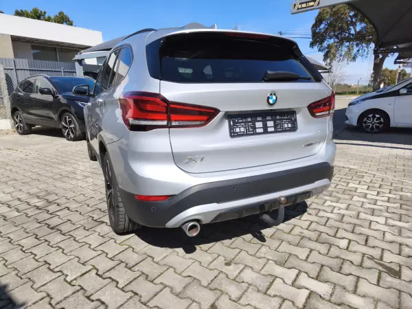 BMW X1 2020 - 27900 EUR, 94000 km - AUTO.MOTO.pt - 94000km - foto 7 de 21
