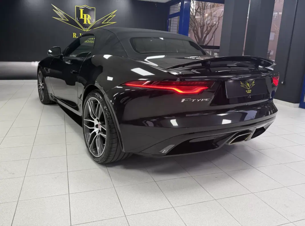 Jaguar F-Type 2021 - 60000 EUR, 42001 km - AUTO.MOTO.pt - 42001km - foto 22 de 56