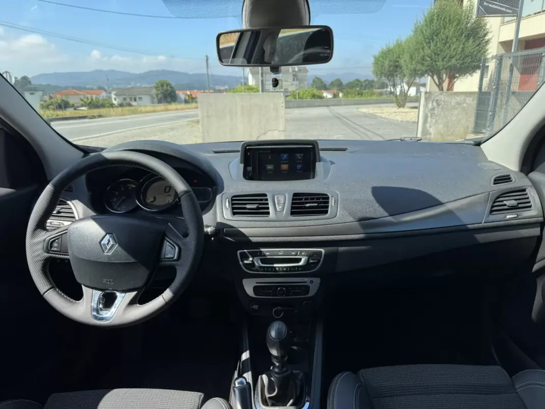 Renault Mégane Sport Tourer 2014 - 8990 EUR, 234000 km - 234000km - foto 28 de 32