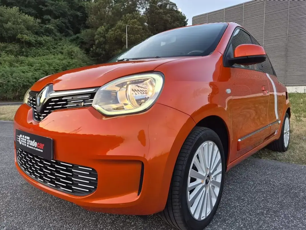 Renault Twingo 2021 - 13499 EUR, 55410 km - AUTO.MOTO.pt - 55410km - foto 1 de 32