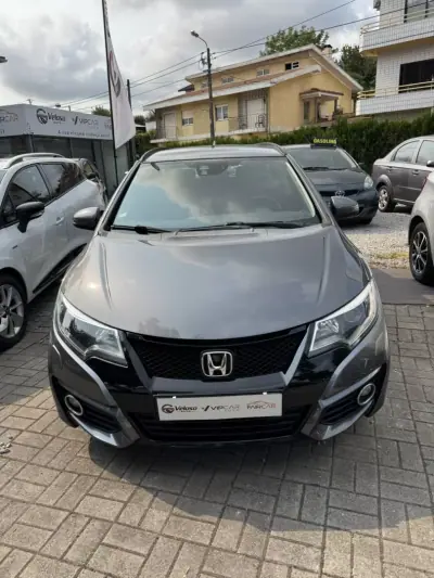 Honda Civic Tourer 2015 - 13500 EUR, 175148 km - 175148km - foto 2 de 10