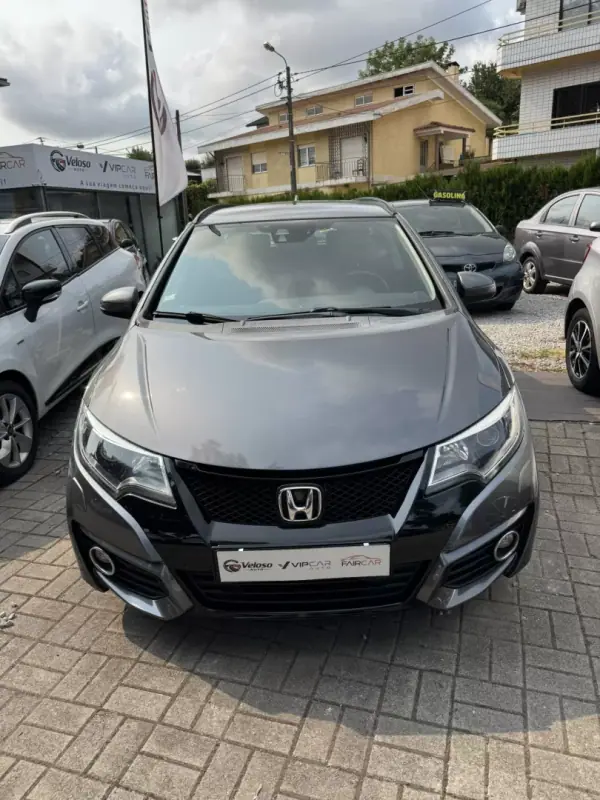 Honda Civic Tourer 2015 - 13500 EUR, 175148 km - 175148km - foto 2 de 10