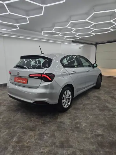 Fiat Tipo 2023 - 15350 EUR, 48173 km - AUTO.MOTO.pt - 48173km - foto 30 de 43