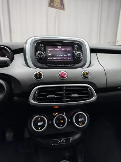 Fiat 500X 2017 - 9500 EUR, 154000 km - AUTO.MOTO.pt - 154000km - foto 11 de 21