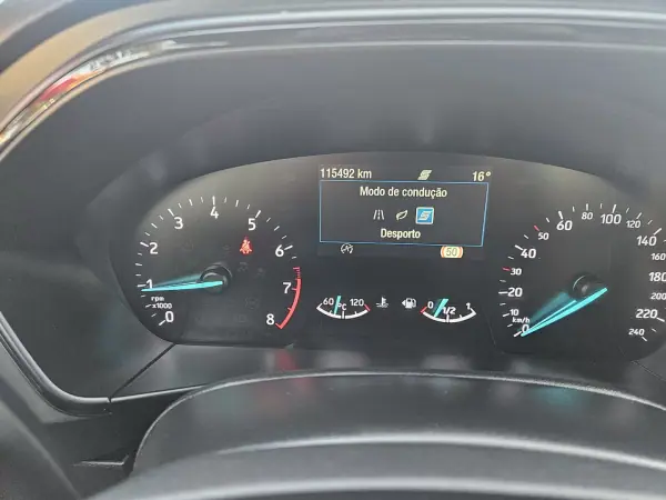 Ford Focus SW 2019 - 13800 EUR, 115000 km - AUTO.MOTO.pt - 115000km - foto 45 de 54