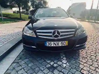 Mercedes-Benz C 180 2013 - 15000 EUR, 164000 km - 164000km - foto 3 de 15