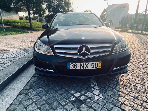 Mercedes-Benz C 180 2013 - 15000 EUR, 164000 km - 164000km - foto 3 de 15