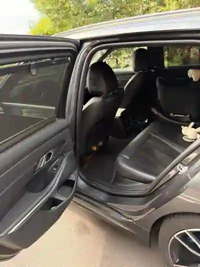 BMW 330e 2021 — foto 6 de 14