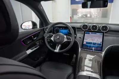 Mercedes-Benz GLC 300 2024 - 82500 EUR, 32500 km - AUTO.MOTO.pt - 32500km - foto 10 de 31