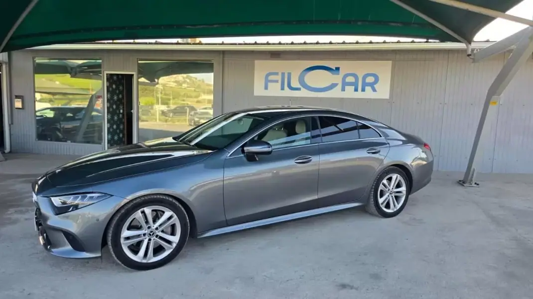 Mercedes-Benz CLS 300 2019 - 29900 EUR, 233849 km - 233849km - foto 2 de 22