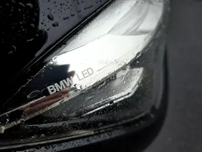 BMW 330 2017 - 18990 EUR, 115000 km - AUTO.MOTO.pt - 115000km - foto 13 de 40