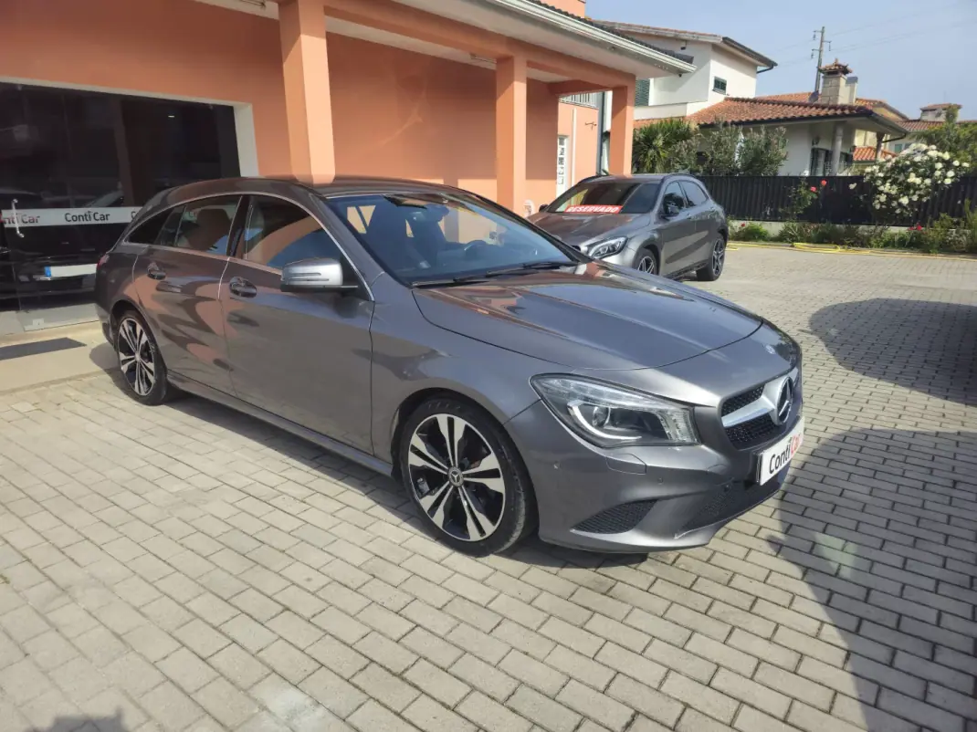Mercedes-Benz CLA 200 2015 - 17500 EUR, 169158 km - AUTO.MOTO.pt - 169158km - foto 1 de 15