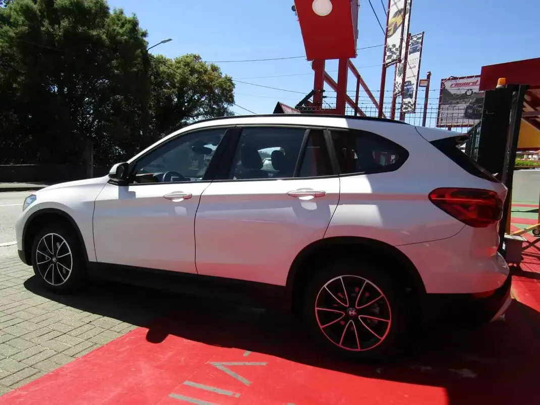 BMW X1 2021 - 24900 EUR, 119000 km - 119000km - foto 5 de 13