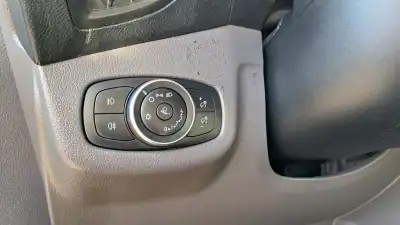 Ford Transit Connect 2019 - 16900 EUR, 240235 km - AUTO.MOTO.pt - 240235km - foto 19 de 24