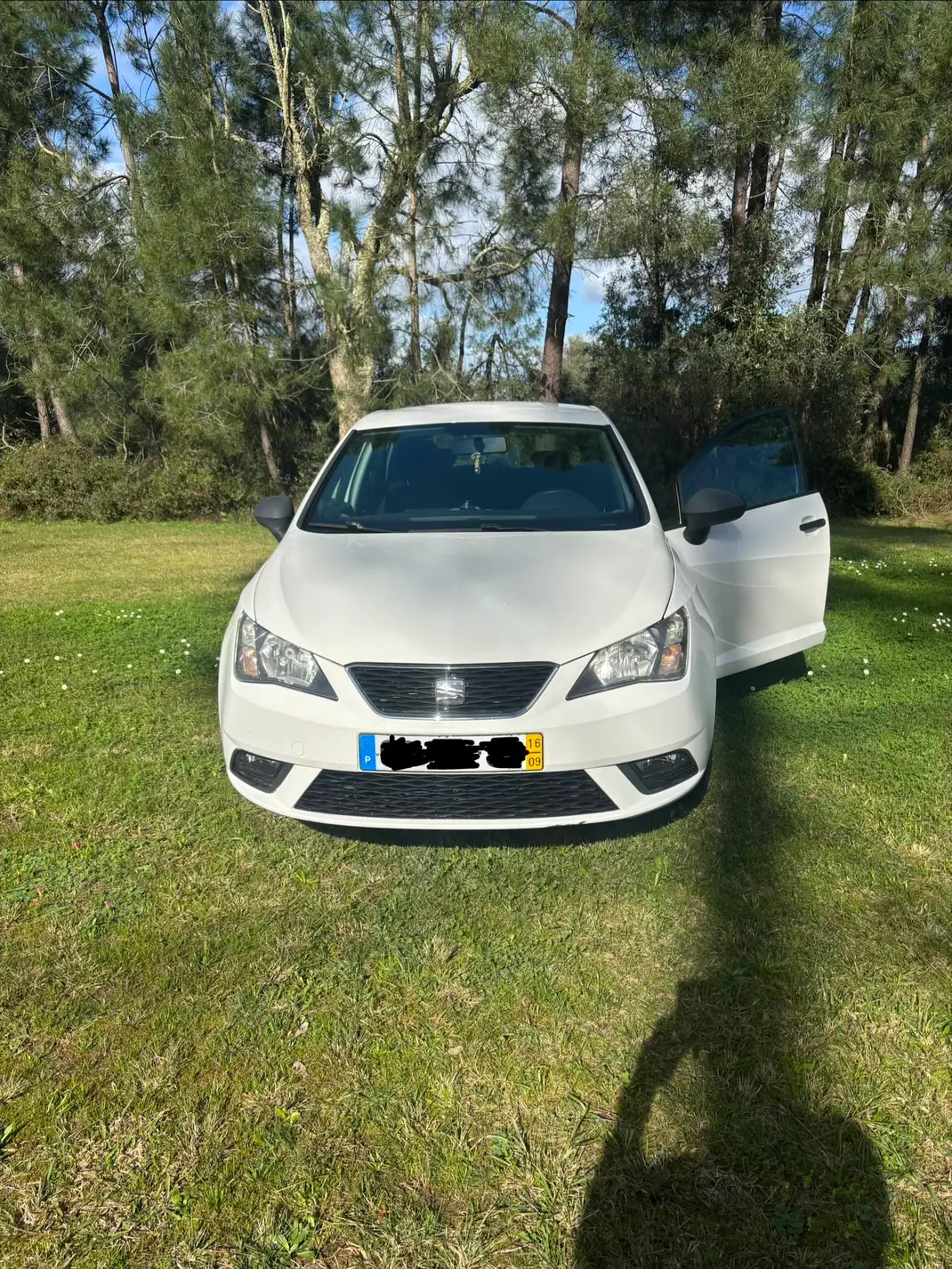 SEAT Ibiza 2016 - 10500 EUR, 104000 km - AUTO.MOTO.pt - 104000km - foto 1 de 9