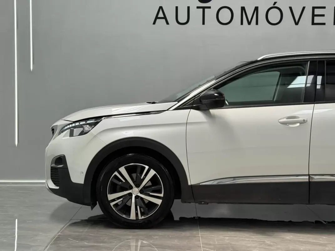 Peugeot 3008 2019 - 17490 EUR, 92000 km - AUTO.MOTO.pt - 92000km - foto 11 de 22