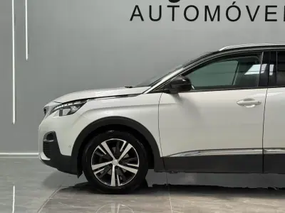Peugeot 3008 2019 - 17490 EUR, 92000 km - AUTO.MOTO.pt - 92000km - foto 11 de 22