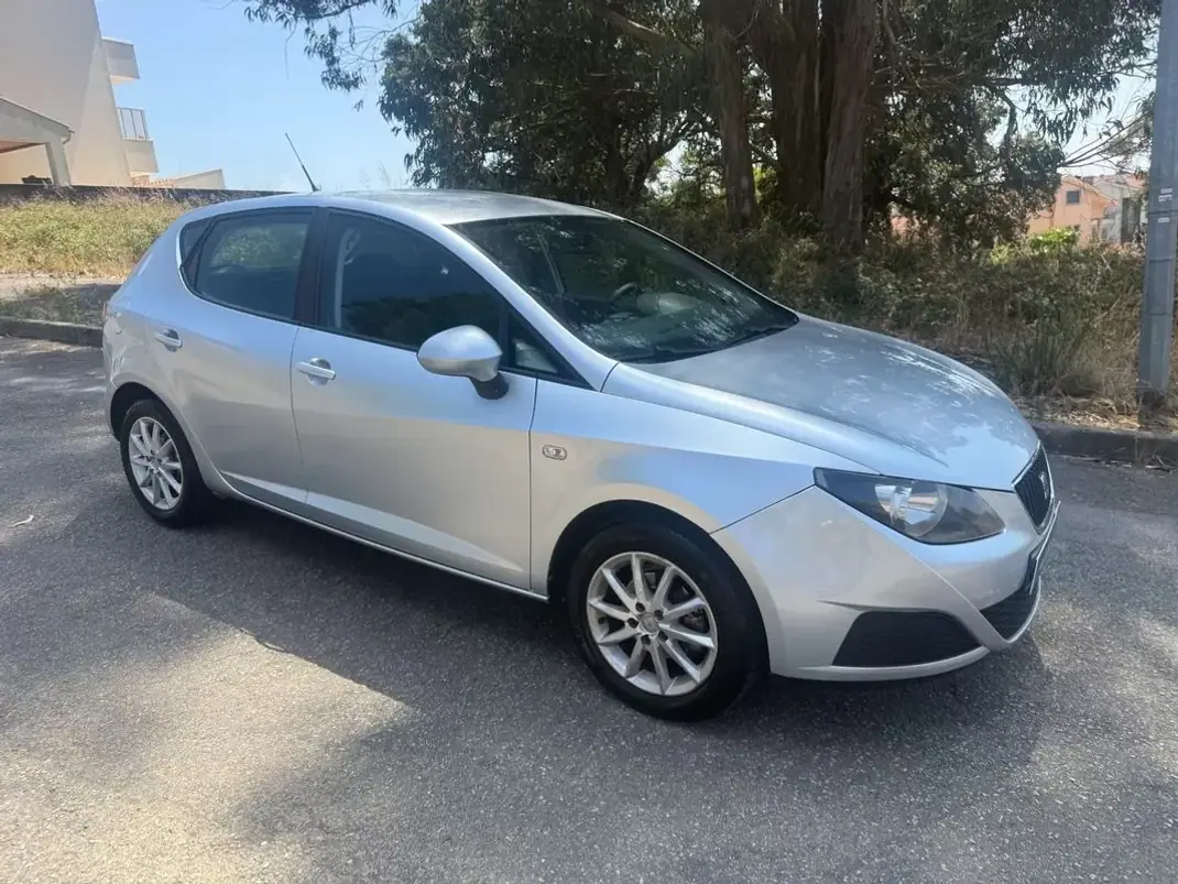 SEAT Ibiza 2011 - 6450 EUR, 199000 km - 199000km - foto 3 de 25
