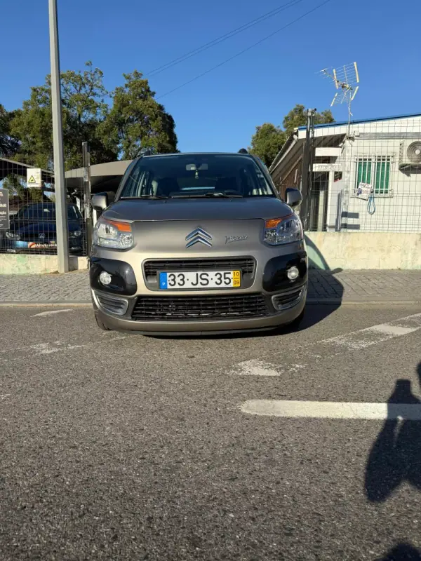Citroën C3 Picasso 2010 - 10900 EUR, 187511 km - AUTO.MOTO.pt - 187511km - foto 4 de 31