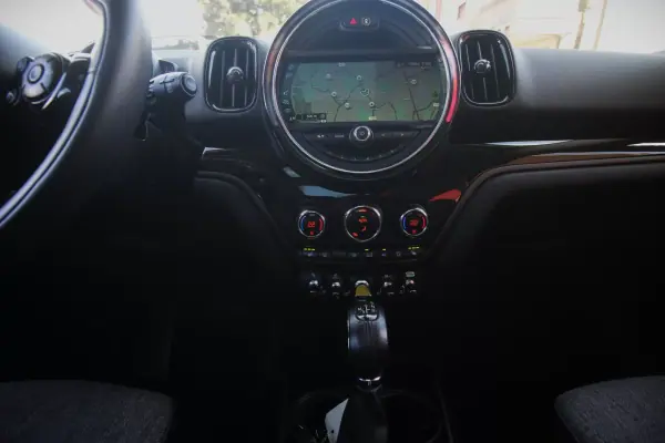 MINI Countryman 2018 - 17990 EUR, 177000 km - 177000km - foto 20 de 31