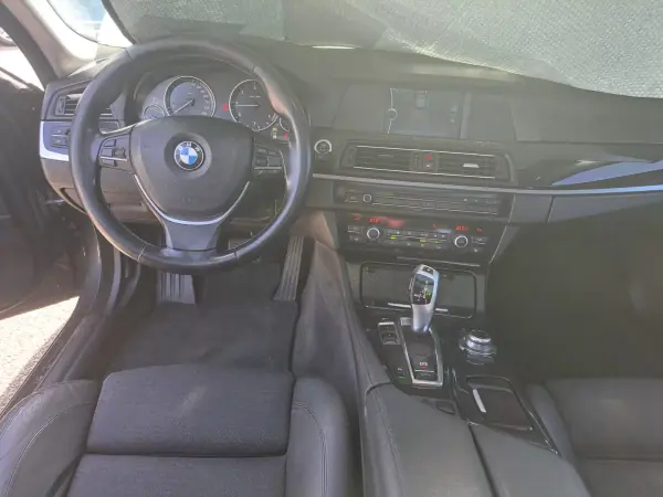 BMW 520 2012 - 11250 EUR, 371188 km - AUTO.MOTO.pt - 371188km - foto 12 de 18