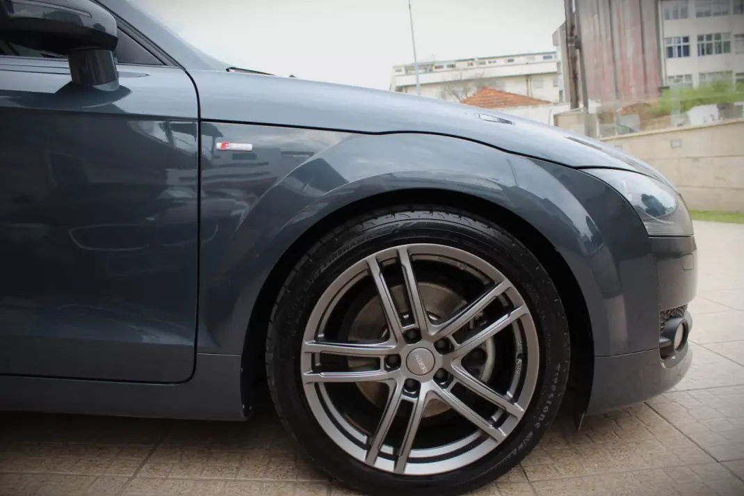 Audi TT Coupé 2009 - 16990 EUR, 185000 km - AUTO.MOTO.pt - 185000km - foto 5 de 29