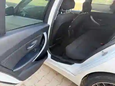 BMW 320 2013 — foto 5 de 10