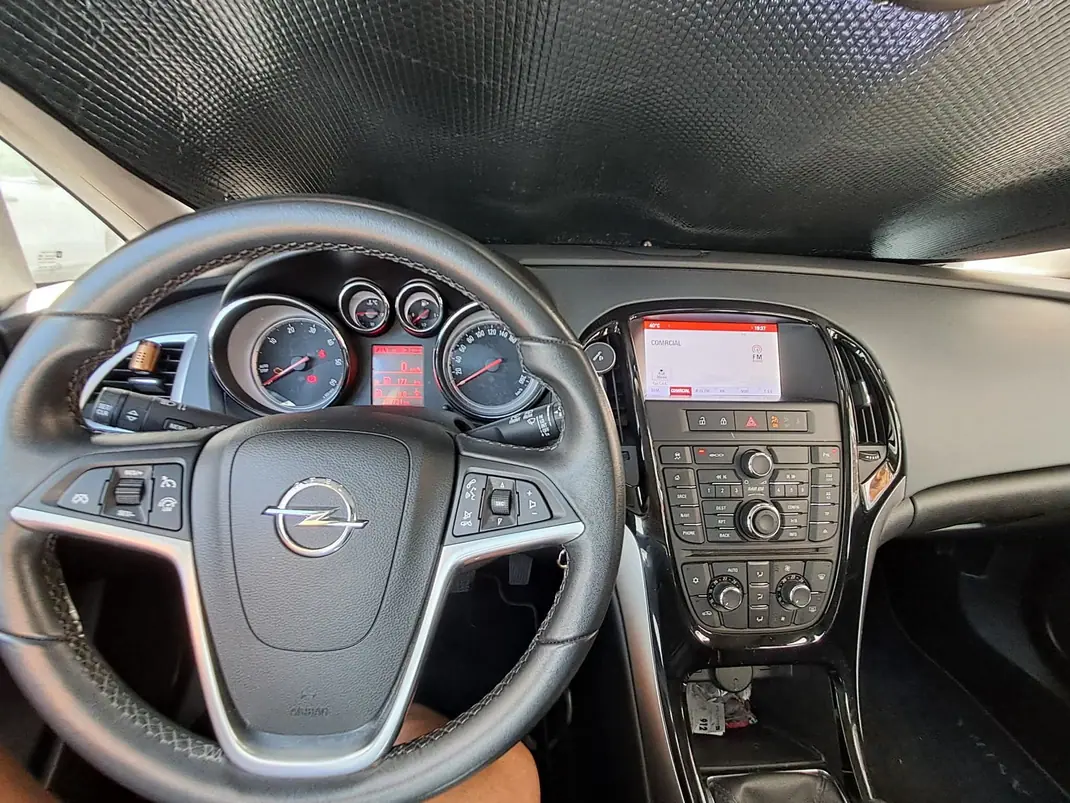 Opel Astra 2015 - 5000 EUR, 220000 km - 220000km - foto 6 de 6