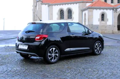 Citroën DS3 2012 - 8990 EUR, 207000 km - AUTO.MOTO.pt - 207000km - foto 9 de 27