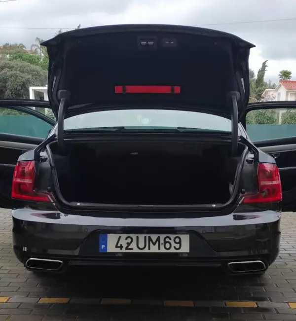 Volvo S90 2018 - 14850 EUR, 404000 km - AUTO.MOTO.pt - 404000km - foto 7 de 7