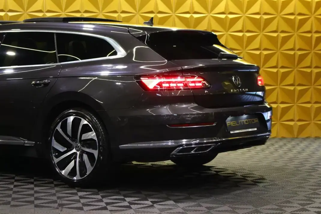 Volkswagen Arteon 2021 - 25400 EUR, 209040 km - AUTO.MOTO.pt - 209040km - foto 16 de 40