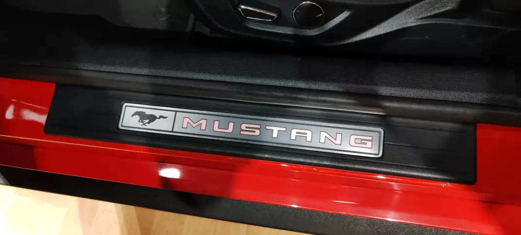 Ford Mustang 2016 - 31000 EUR, 188000 km - 188000km - foto 10 de 23
