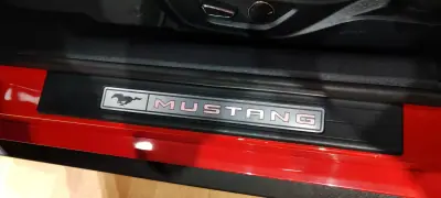 Ford Mustang 2016 - 29500 EUR, 188000 km - AUTO.MOTO.pt - 188000km - foto 10 de 23