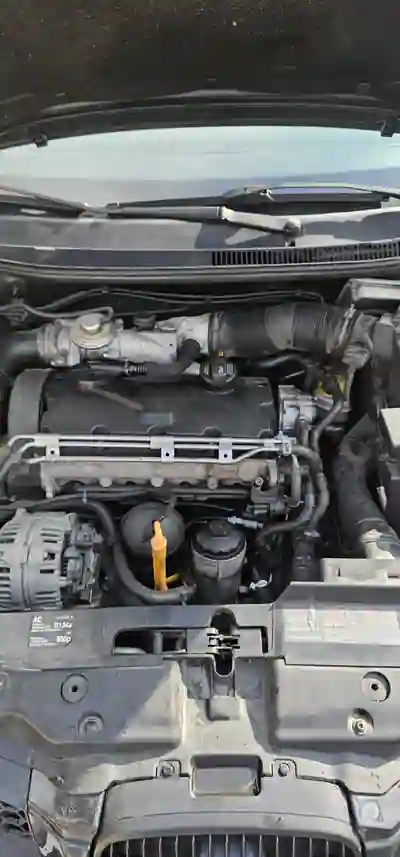 Seat Ibiza 1.9 Tdi Van 2005 - 4800 EUR, 360000 km - AUTO.MOTO.pt - 360000km - foto 6 de 6