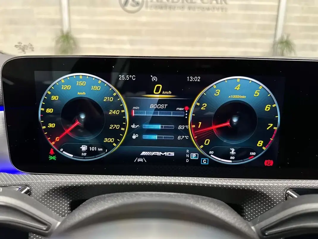 Mercedes-Benz A 45 AMG 2021 - 41950 EUR, 88569 km - AUTO.MOTO.pt - 88569km - foto 54 de 60