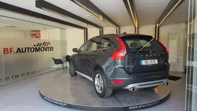 Volvo XC 60 2010 - 15900 EUR, 176365 km - AUTO.MOTO.pt - 176365km - foto 3 de 55
