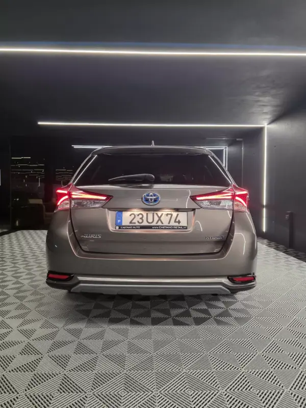 Toyota Auris Touring Sports 2018 - 18900 EUR, 79000 km - AUTO.MOTO.pt - 79000km - foto 5 de 27