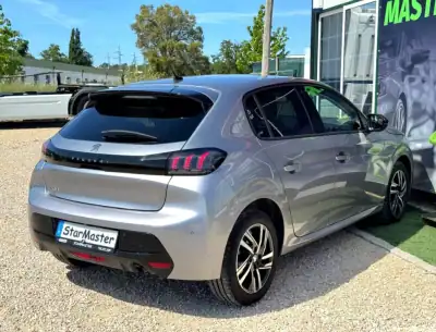 Peugeot 208 2022 - 14890 EUR, 160119 km - AUTO.MOTO.pt - 160119km - foto 8 de 17