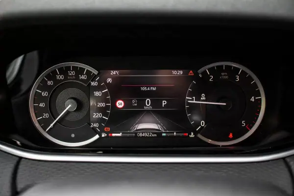 Land Rover Range Rover Evoque 2020 - 32990 EUR, 84922 km - AUTO.MOTO.pt - 84922km - foto 20 de 56