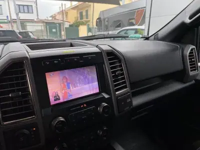 Ford F-150 2017 - 79800 EUR, 121888 km - AUTO.MOTO.pt - 121888km - foto 10 de 23