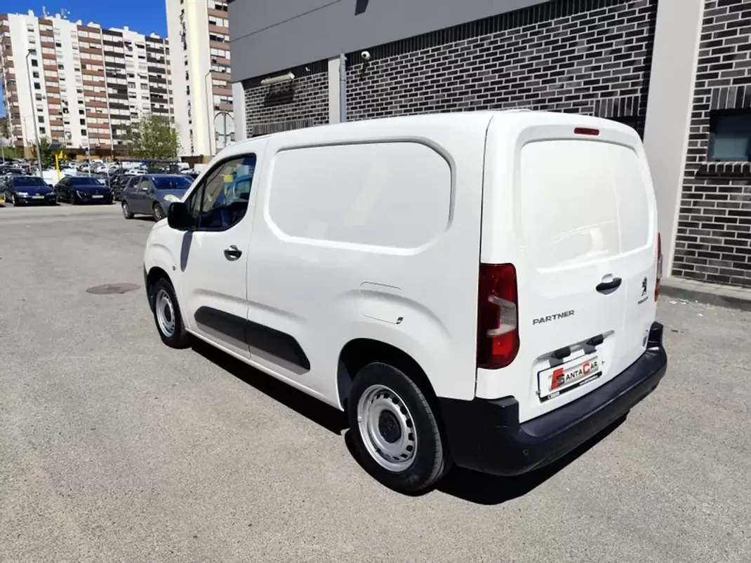 Peugeot Partner 1.6 HDI , 3 Lug. , Iva Dedutivel 2019 - 12480 EUR, 131000 km - AUTO.MOTO.pt - 131000km - foto 9 de 29