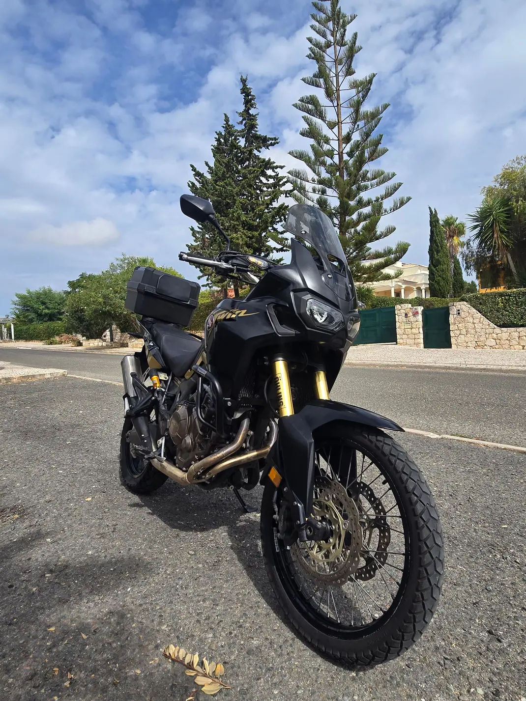 Honda CRF1000L Africa Twin 2016 - 10000 EUR, 102000 km - foto 1 de 13