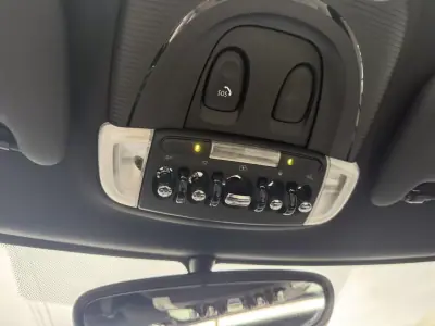 MINI 3 Portas 2016 - 17990 EUR, 130000 km - AUTO.MOTO.pt - 130000km - foto 24 de 30