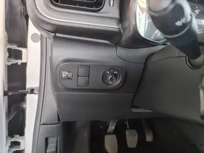 Citroën C3 2018 - 12750 EUR, 92000 km - AUTO.MOTO.pt - 92000km - foto 22 de 34
