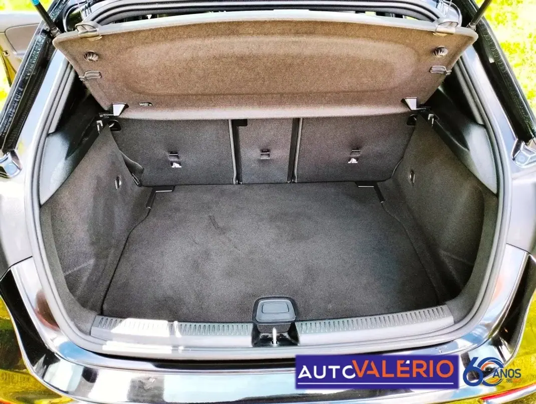 Mercedes-Benz A 180 2020 - 25950 EUR, 10120 km - AUTO.MOTO.pt - 10120km - foto 32 de 36