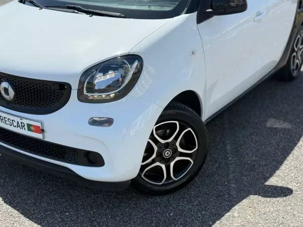 Smart ForFour 2016 - 11995 EUR, 84000 km - AUTO.MOTO.pt - 84000km - foto 37 de 42