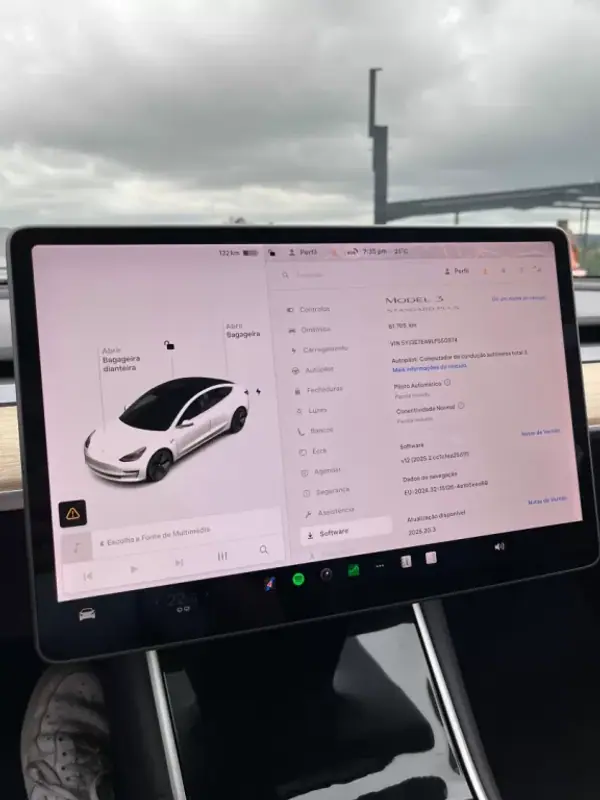 Tesla Model 3 2020 - 23000 EUR, 81000 km - AUTO.MOTO.pt - 81000km - foto 17 de 17